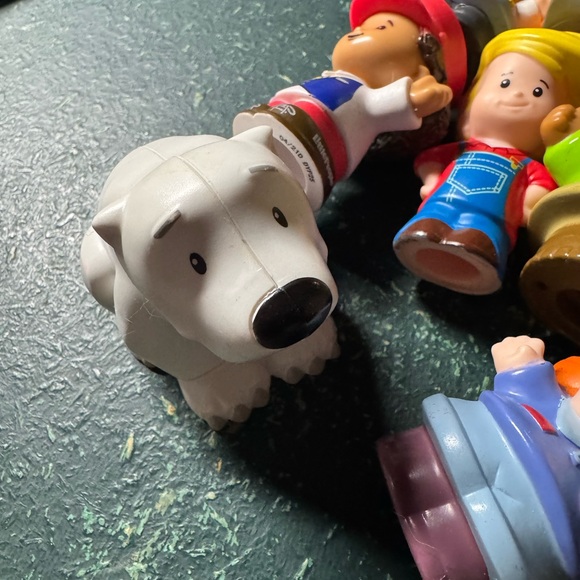 Lot of fisher price little people replacement figures - Picture 5 of 9